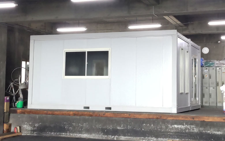 2023.2.2 ユニットハウス7.5坪（15畳）を、仮設事務所として設置しました。