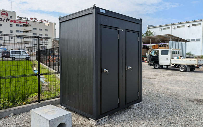 2024.7.19 アウトレットトイレユニット0.7坪（1.4畳）タイプを、従業員用トイレとして設置しました。