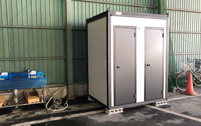 2025.2.13 アウトレットトイレユニット0.7坪（1.4畳）タイプを、作業員トイレとして設置しました。