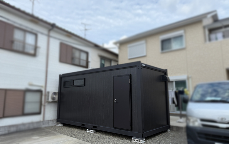 2025.11.18 アウトレットユニットハウス3.8坪（7.6畳）タイプを、趣味部屋として設置しました。