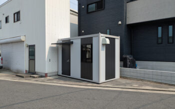 2025.7.9 アウトレットユニットハウス2坪（4畳）タイプB級品を、ネイルサロンとして設置しました。