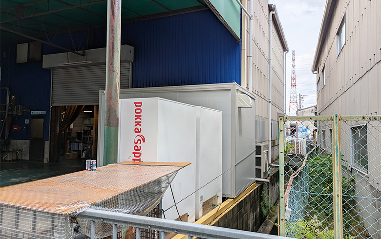 2025.5.22 アウトレットユニットハウス2.5坪（5畳）タイプを、休憩室として設置しました。