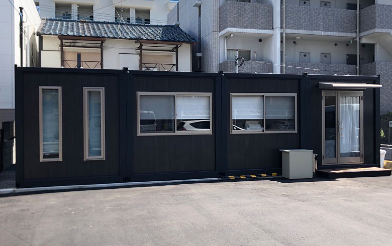 2023.6.27 アウトレットユニットハウス15.1坪（30.2畳）タイプを、事務所として設置しました。