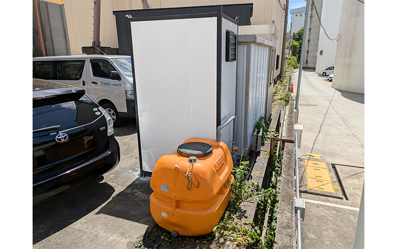 2024.7.8 アウトレットトイレハウス（洋式シャトレ便器仕様）を、従業員用トイレとして設置しました。