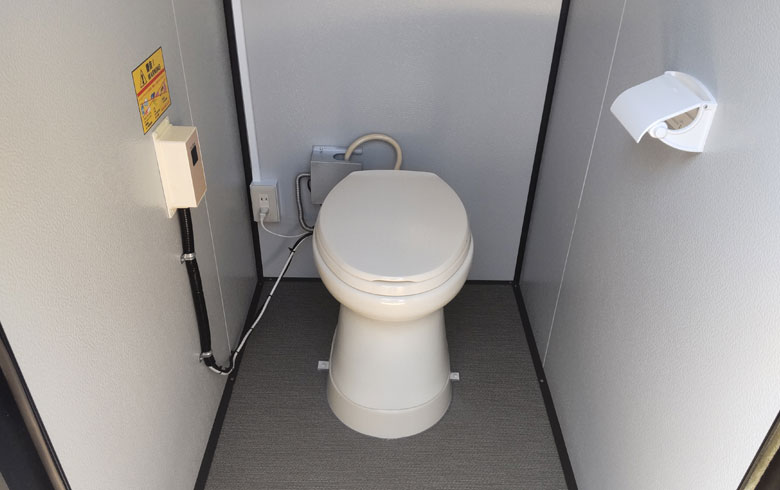 2022.11.16 トイレハウス K-T0.3型（洋式シャトレ便器仕様）を設置しました。