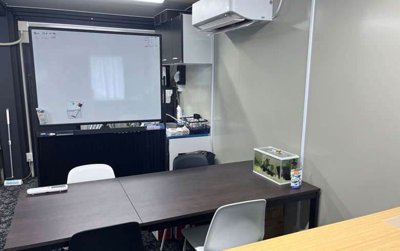 2023.6.27 アウトレットユニットハウス15.1坪（30.2畳）タイプを、事務所として設置しました。