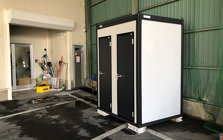 2025.2.13 アウトレットトイレユニット0.7坪（1.4畳）タイプを、作業員トイレとして設置しました。