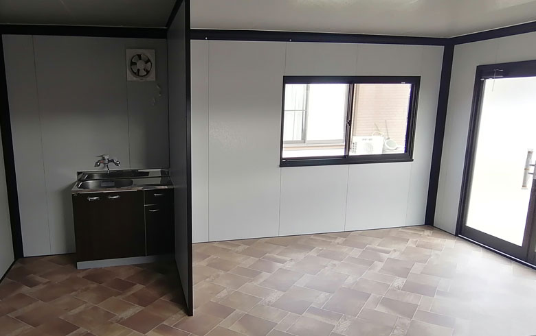 2022.12.5 アウトレットユニットハウス7.5坪（15畳）トイレBOX付を美容室として設置しました。
