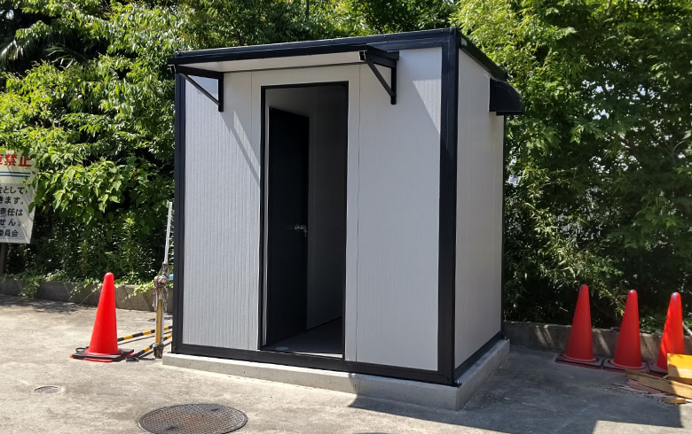 2022.6.9 アウトレットトイレユニットハウス1.3坪（2.6畳）タイプを設置しました。