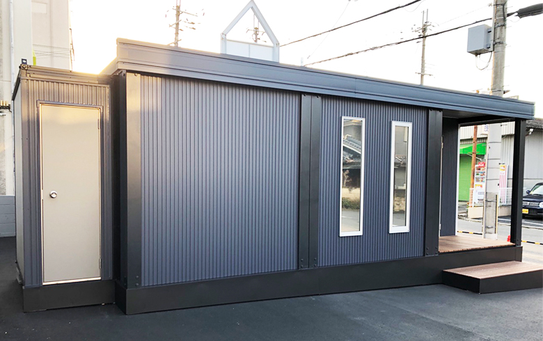 2022.3.3 アウトレットユニットハウス11.3坪（22.6畳）タイプを、事務所として設置しました。