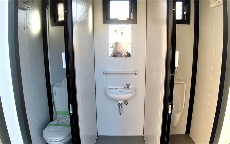 2021.12.24　アウトレットトイレハウス1.3坪（2.6畳）タイプを設置しました。