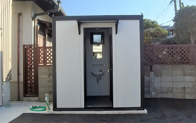 2021.12.24　アウトレットトイレハウス1.3坪（2.6畳）タイプを設置しました。