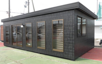 2020.3.17 中古ユニットハウス12.3坪（24.6畳）タイプを、事務所兼商談スペースとして設置しました。