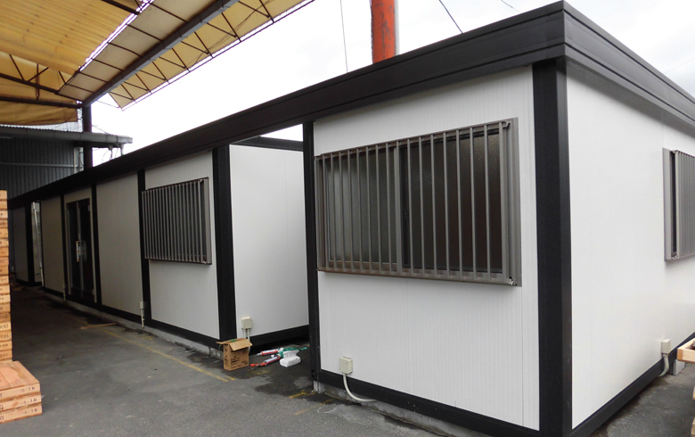 2016.12.9 アウトレットユニットハウス25.8坪（51.6畳）タイプを、事務所として設置しました。