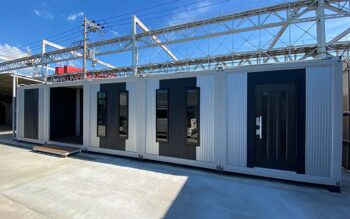 2021.7.21 アウトレットユニットハウス20坪（40畳）タイプを、事務所兼点呼室として設置しました。