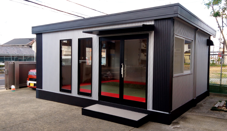 2018.11.29 中古ユニットハウス8坪（16畳）タイプを、ミニ道場として設置しました。