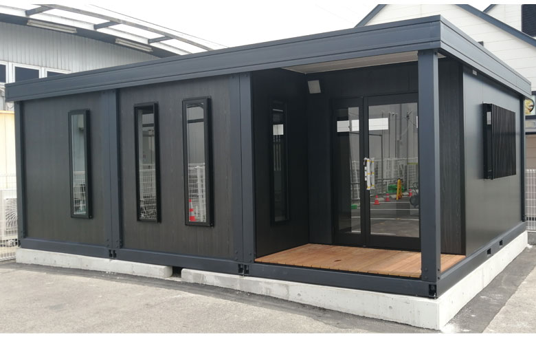 2022.8.5 アウトレットユニットハウス11.3坪（22.6畳）タイプを、会議室として設置しました。