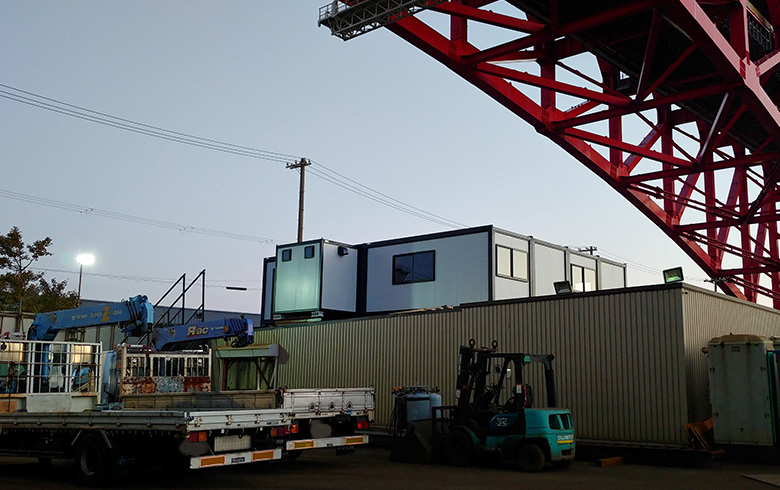 2020.11.4 アウトレットユニットハウス32坪（64畳）タイプを、事務所及び会議室として設置しました。