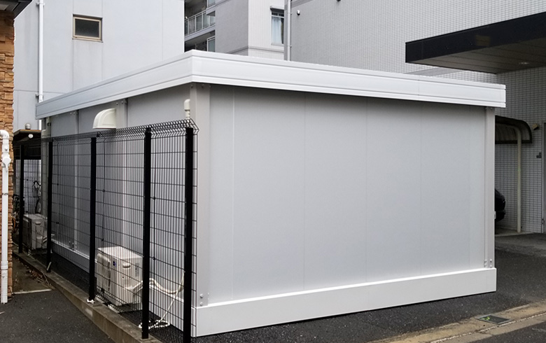 2020.11.9 アウトレットユニットハウス9.3坪（18.6畳）タイプを、事務所・倉庫・検査室として設置しました。