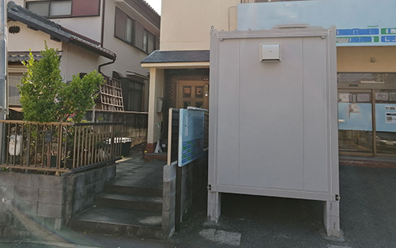 2020.4.30 ユニットハウス2坪（4畳）タイプを、診察室として設置しました。