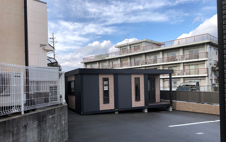 2021.1.7 アウトレットユニットハウス12坪（24畳）タイプを、事務所として設置しました。