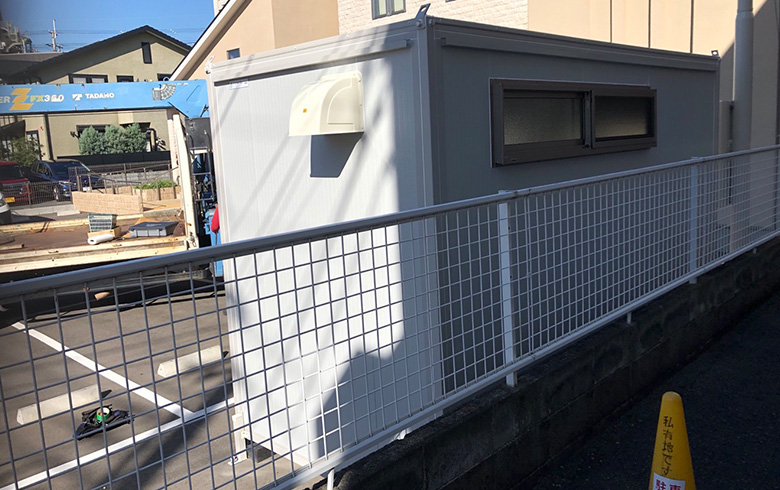 2020.10.27 アウトレットユニットハウス2坪（4畳）を、待合室として設置しました。