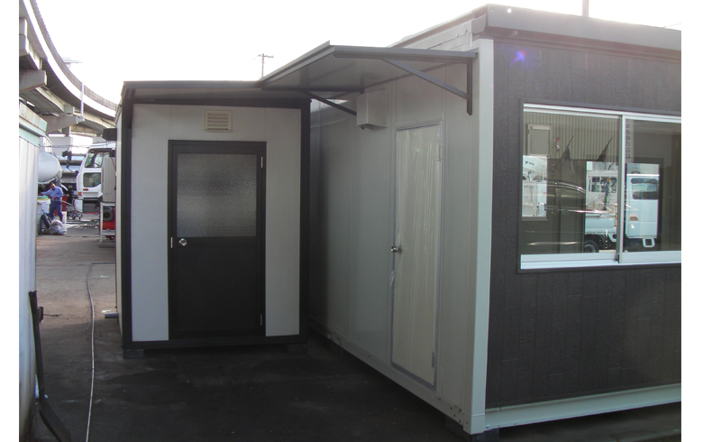 2019.2.2 中古ユニットハウス12坪2階建て（48畳）タイプとフロハウス1.2坪タイプを、事務所・休憩室として設置しました。