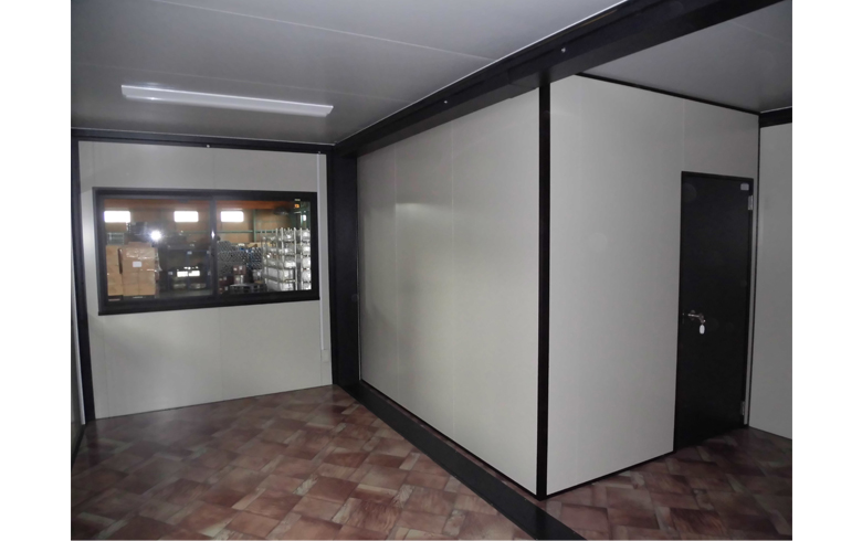2019.6.15 アウトレットユニットハウス15.1坪（30.2畳）タイプ2階建てを、事務所として設置しました。