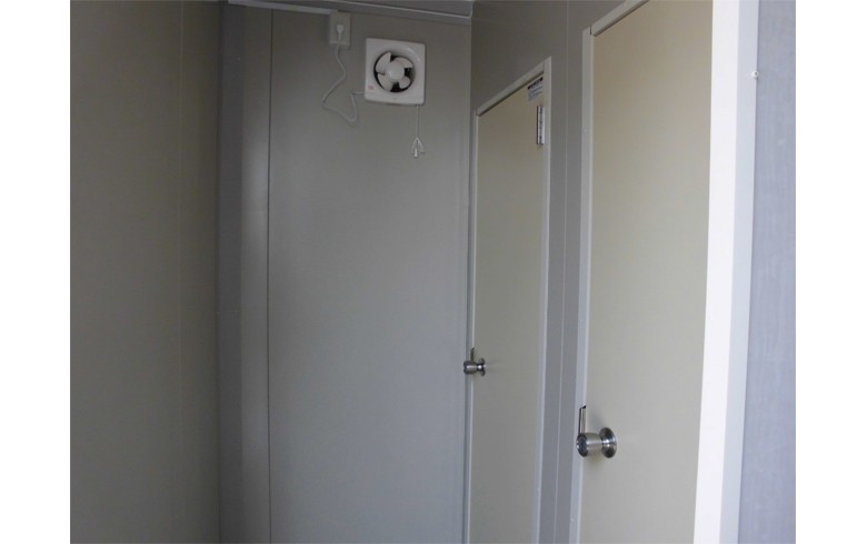 2018.3.28 アウトレットユニットハウス3.1坪（6.2畳）タイプを、従業員用トイレとして設置しました。