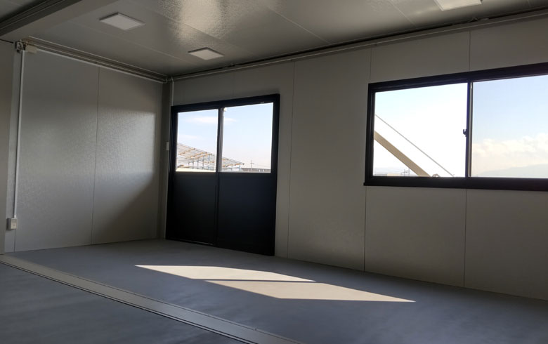 2022.11.10 アウトレットユニットハウス8坪（16畳）2階建て B級オーダー品を、事務所として設置しました。